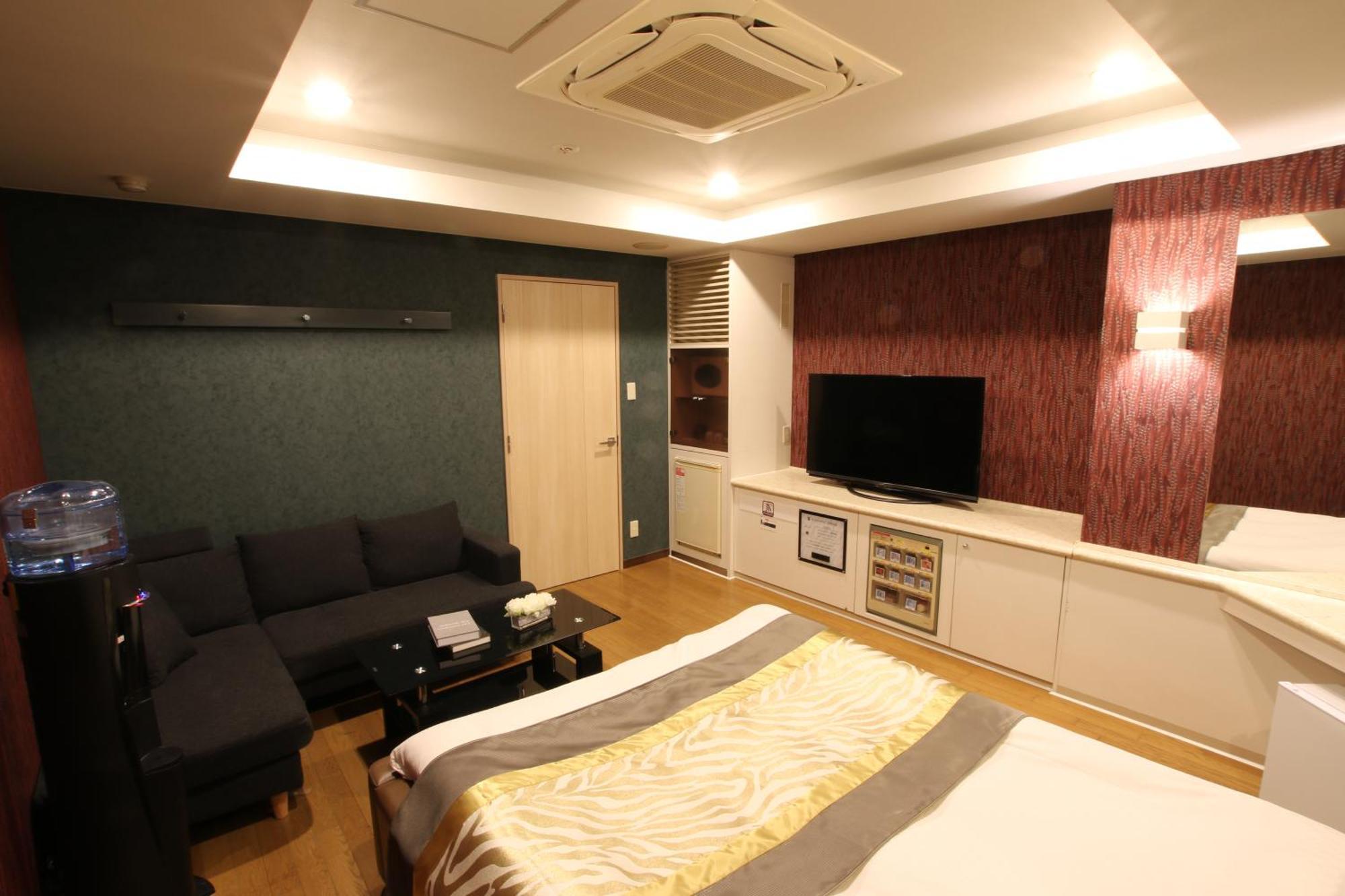 Hotel K-Wave Adult Only Kasukabe Bagian luar foto